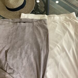 Alberto Makali vegan suede washable legging. Specify color pls  beige or taupe